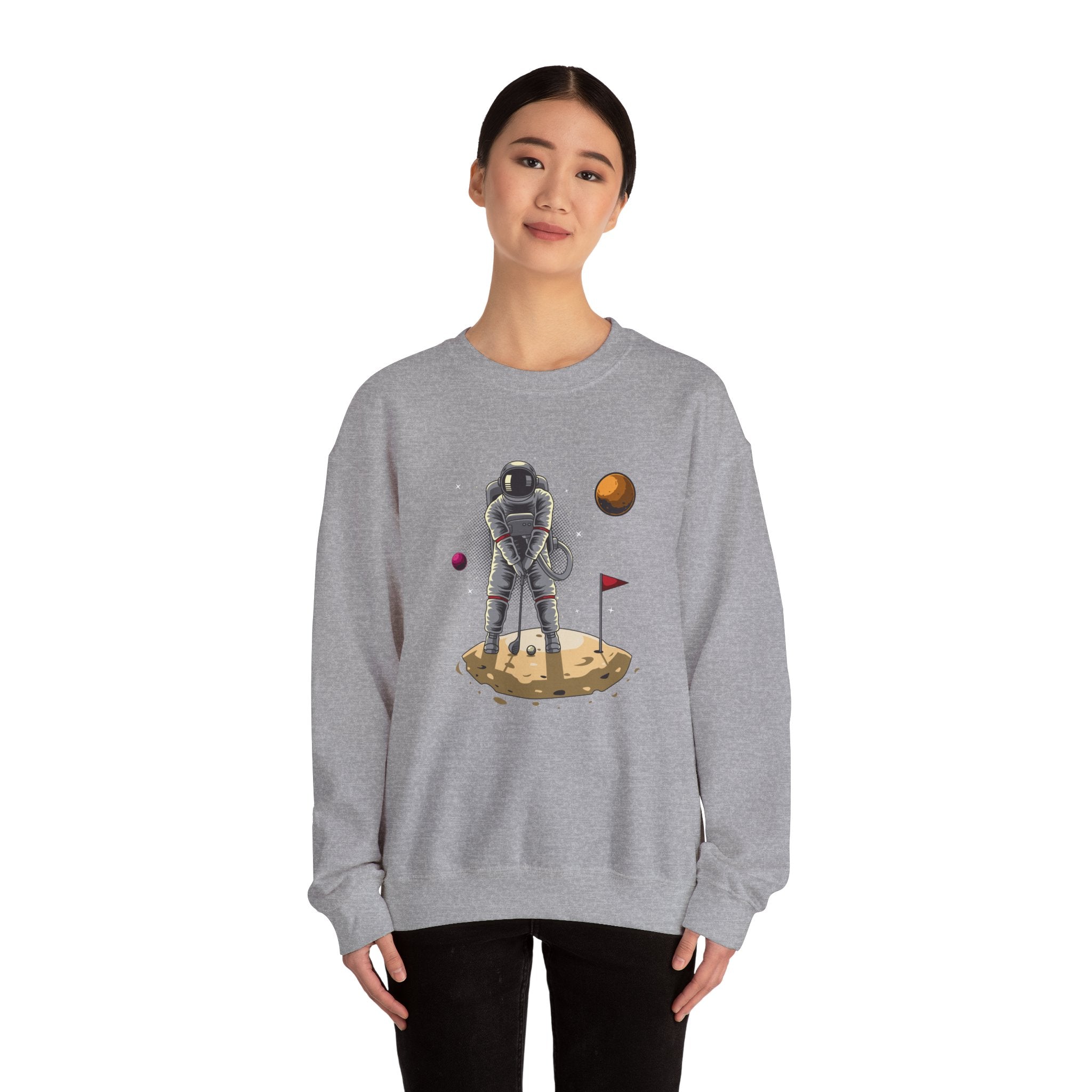 Golf Astronaut Unisex Heavy Blend Crewneck Sweatshirt for Ultimate Comfort